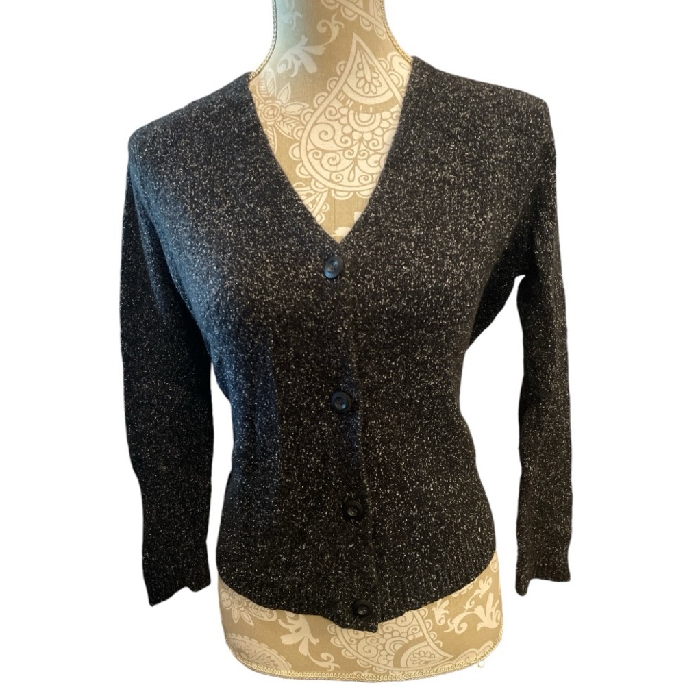 Old Navy Grey Women’s Size XS Button Down Sweater